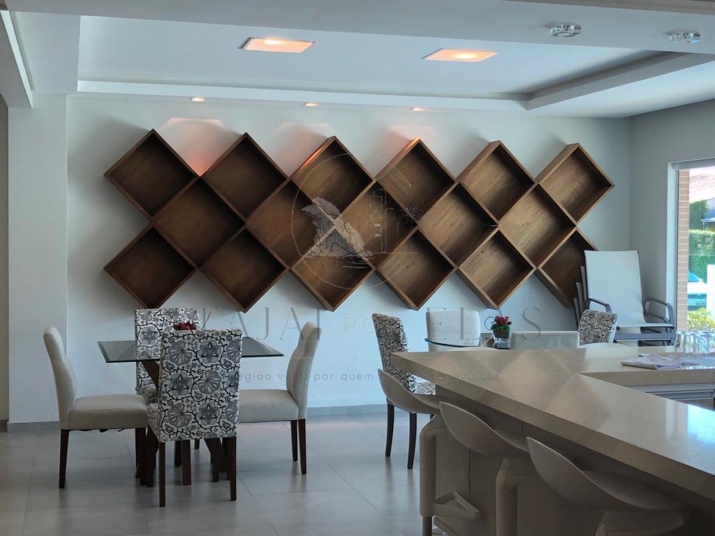 Apartamento vista mar três suítes para venda em Cabeçudas