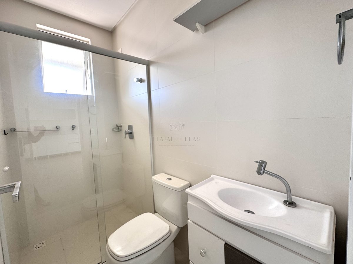 Apartamento dois dormitórios para venda no Praia Brava