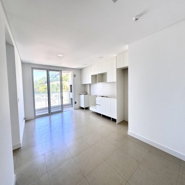 Apartamento dois dormitórios para venda no Praia Brava