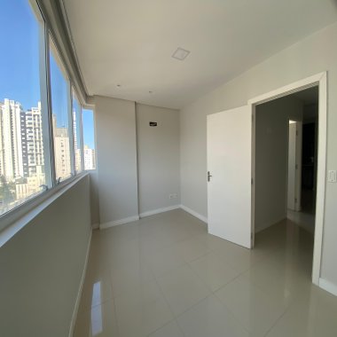 Sala comercial 2 quartos para Locação Anual no bairro Pioneiros em Balneário Camboriú