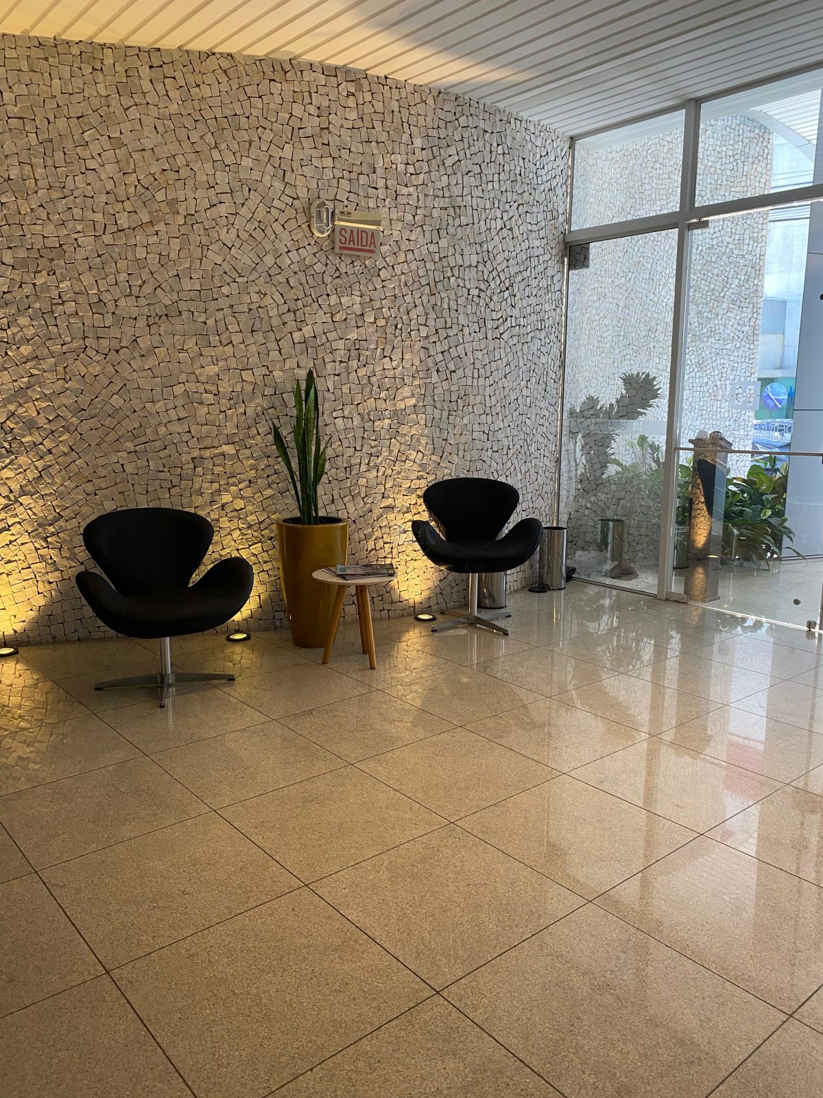 Sala comercial 2 quartos para Locação Anual no bairro Pioneiros em Balneário Camboriú