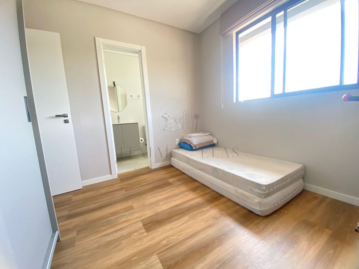 Apartamento 2 suítes para Locação Anual no bairro Fazenda em Itajaí