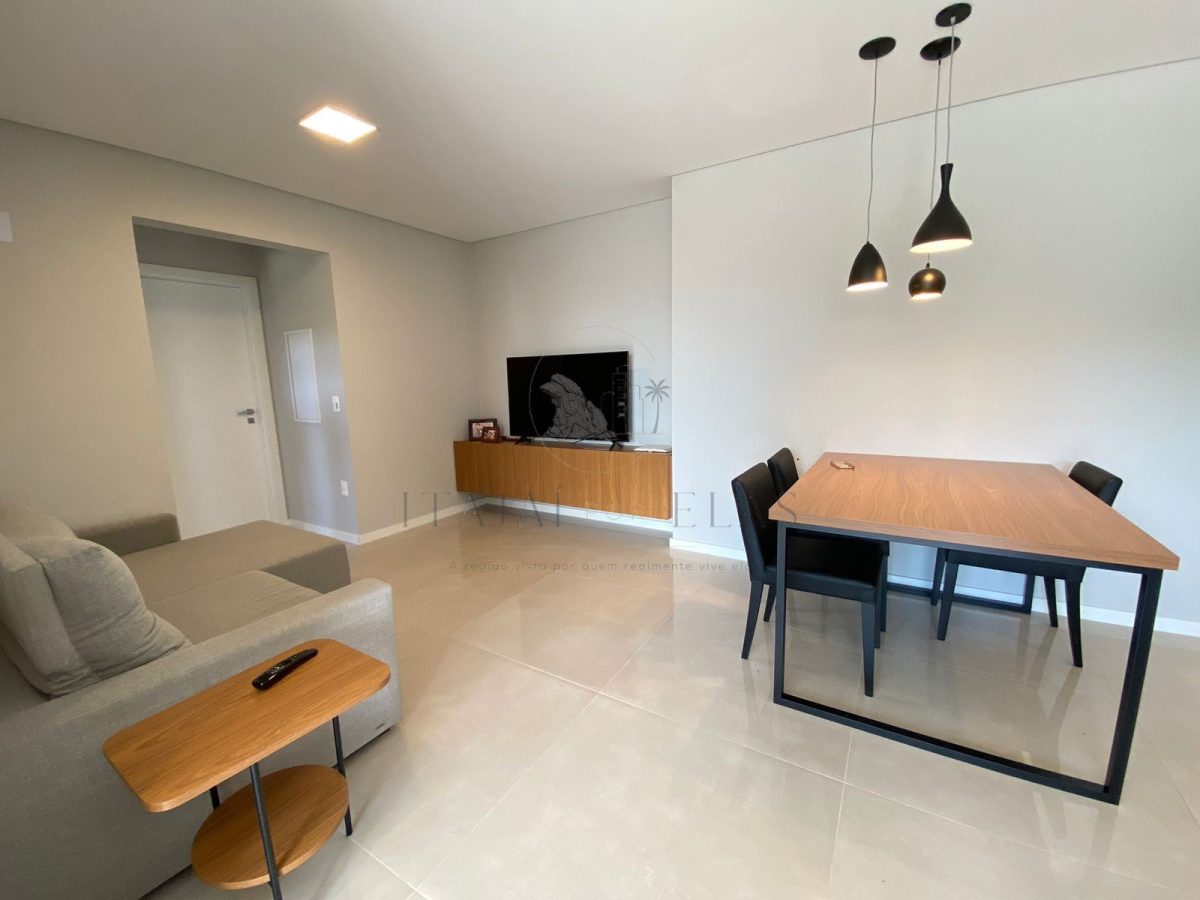 Apartamento 2 suítes para Locação Anual no bairro Fazenda em Itajaí