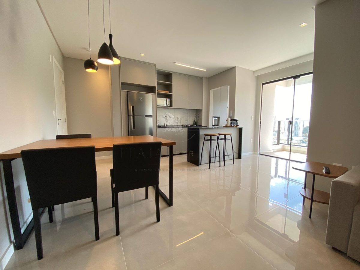Apartamento 2 suítes para Locação Anual no bairro Fazenda em Itajaí
