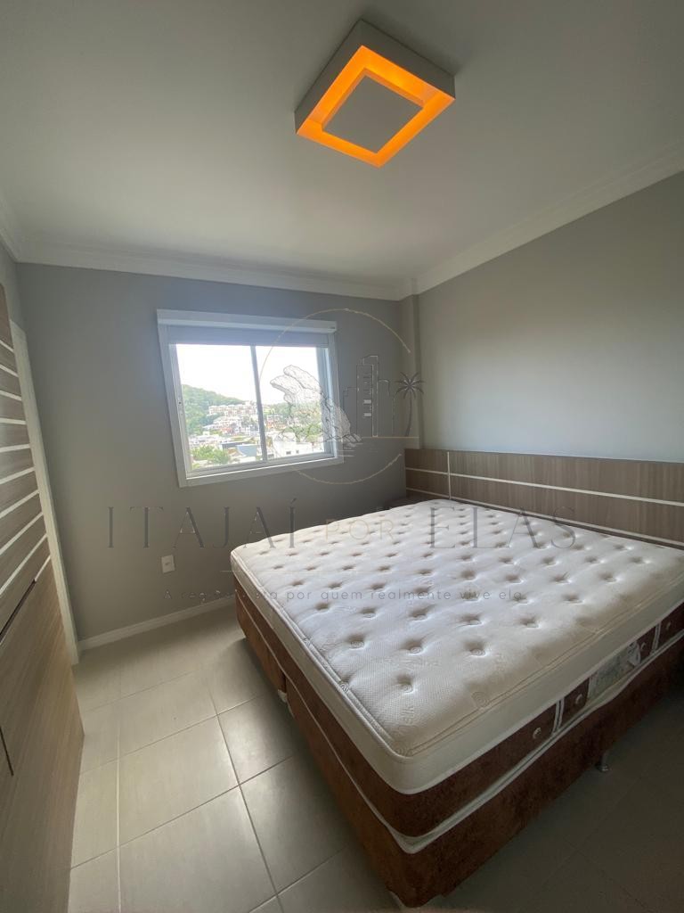 Apartamento 2 dormitorios na Praia Brava