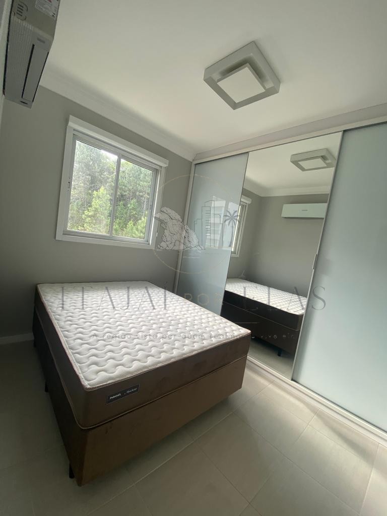 Apartamento 2 dormitorios na Praia Brava