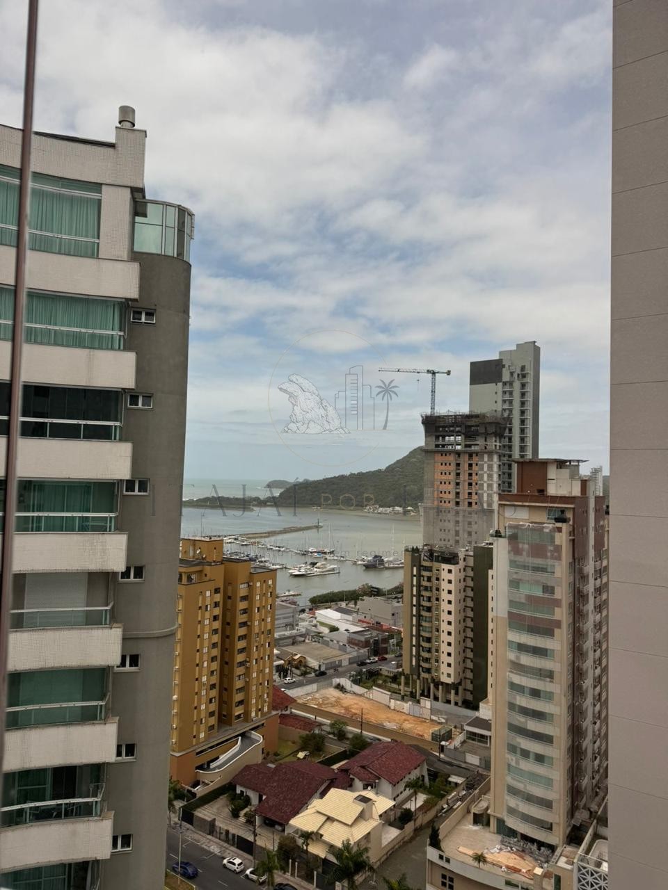 Apartamento 2 suítes para Venda no bairro Centro em Itajaí