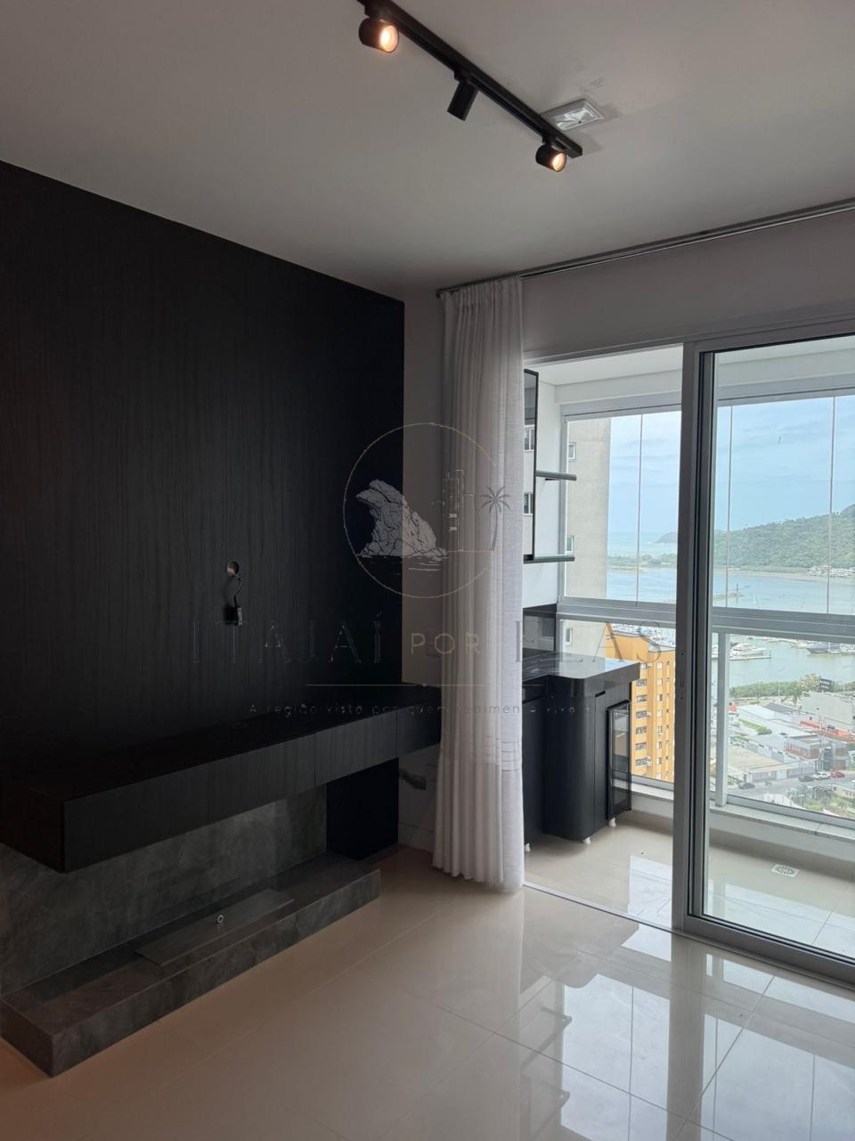 Apartamento 2 suítes para Venda no bairro Centro em Itajaí