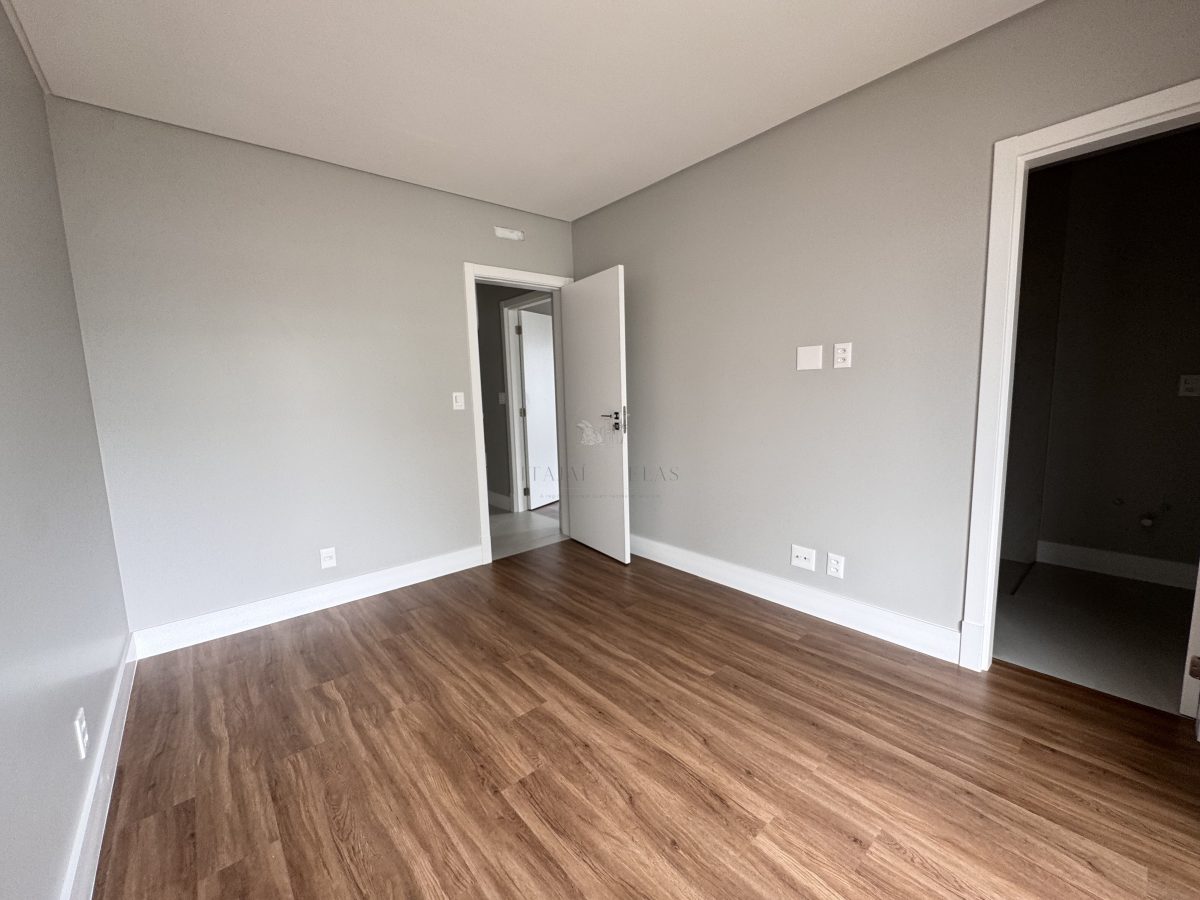 Apartamento 3 suítes para Venda no bairro Praia Brava de Itajaí em Itajaí