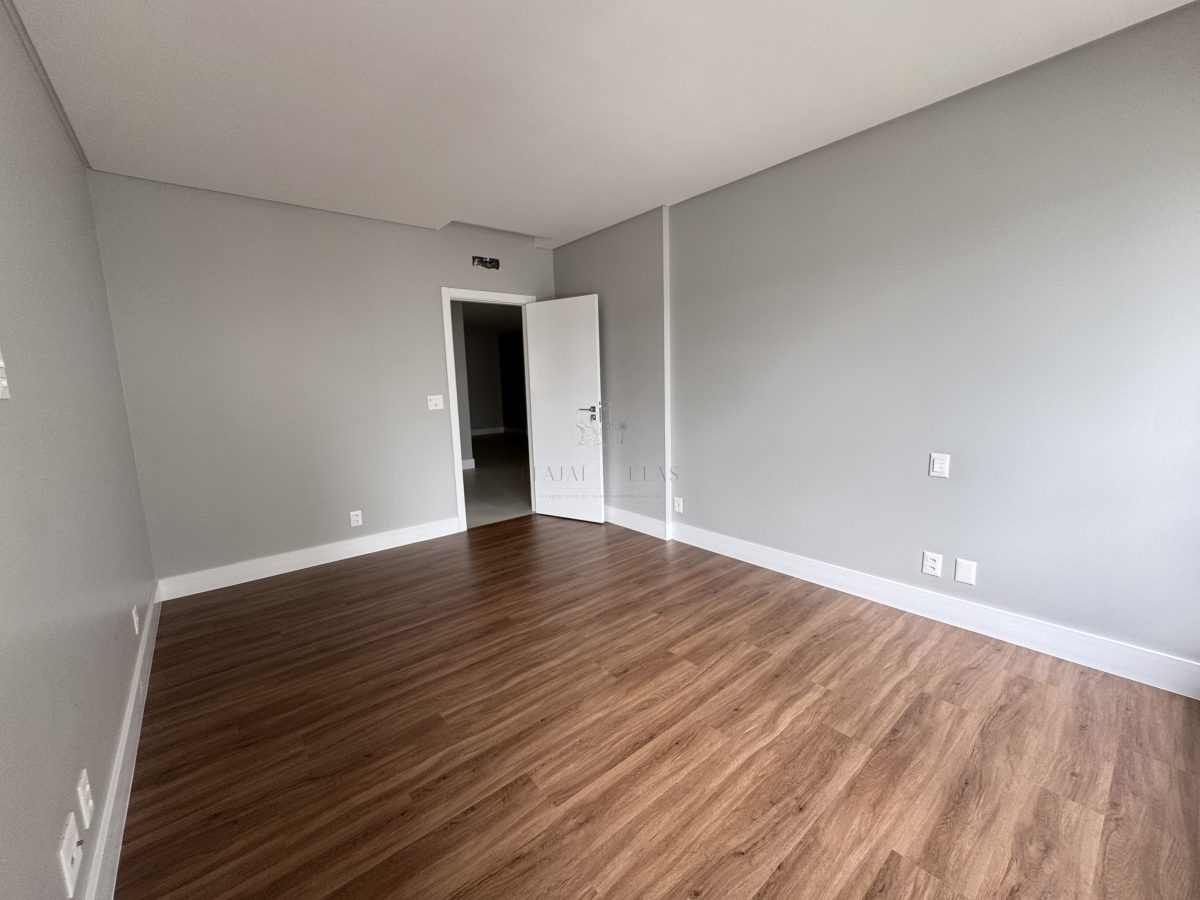 Apartamento 3 suítes para Venda no bairro Praia Brava de Itajaí em Itajaí