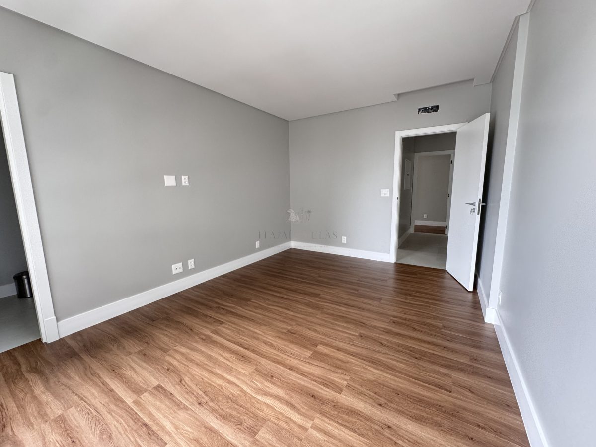 Apartamento 3 suítes para Venda no bairro Praia Brava de Itajaí em Itajaí