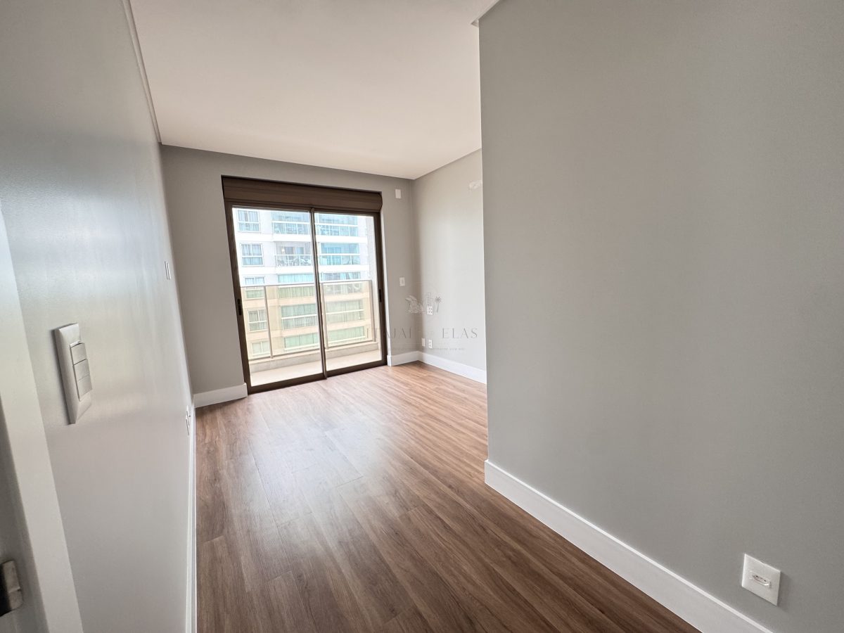 Apartamento 3 suítes para Venda no bairro Praia Brava de Itajaí em Itajaí