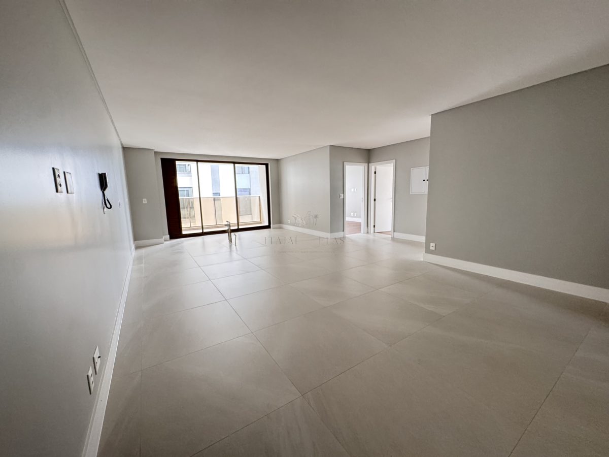 Apartamento 3 suítes para Venda no bairro Praia Brava de Itajaí em Itajaí