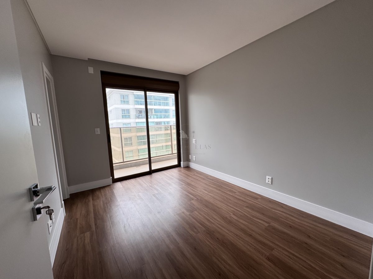 Apartamento 3 suítes para Venda no bairro Praia Brava de Itajaí em Itajaí