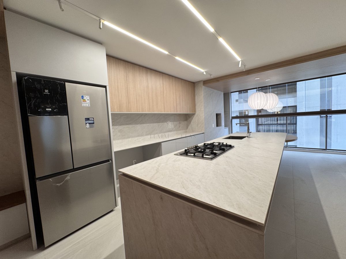 Apartamento 3 suítes para Venda no bairro Praia Brava de Itajaí em Itajaí