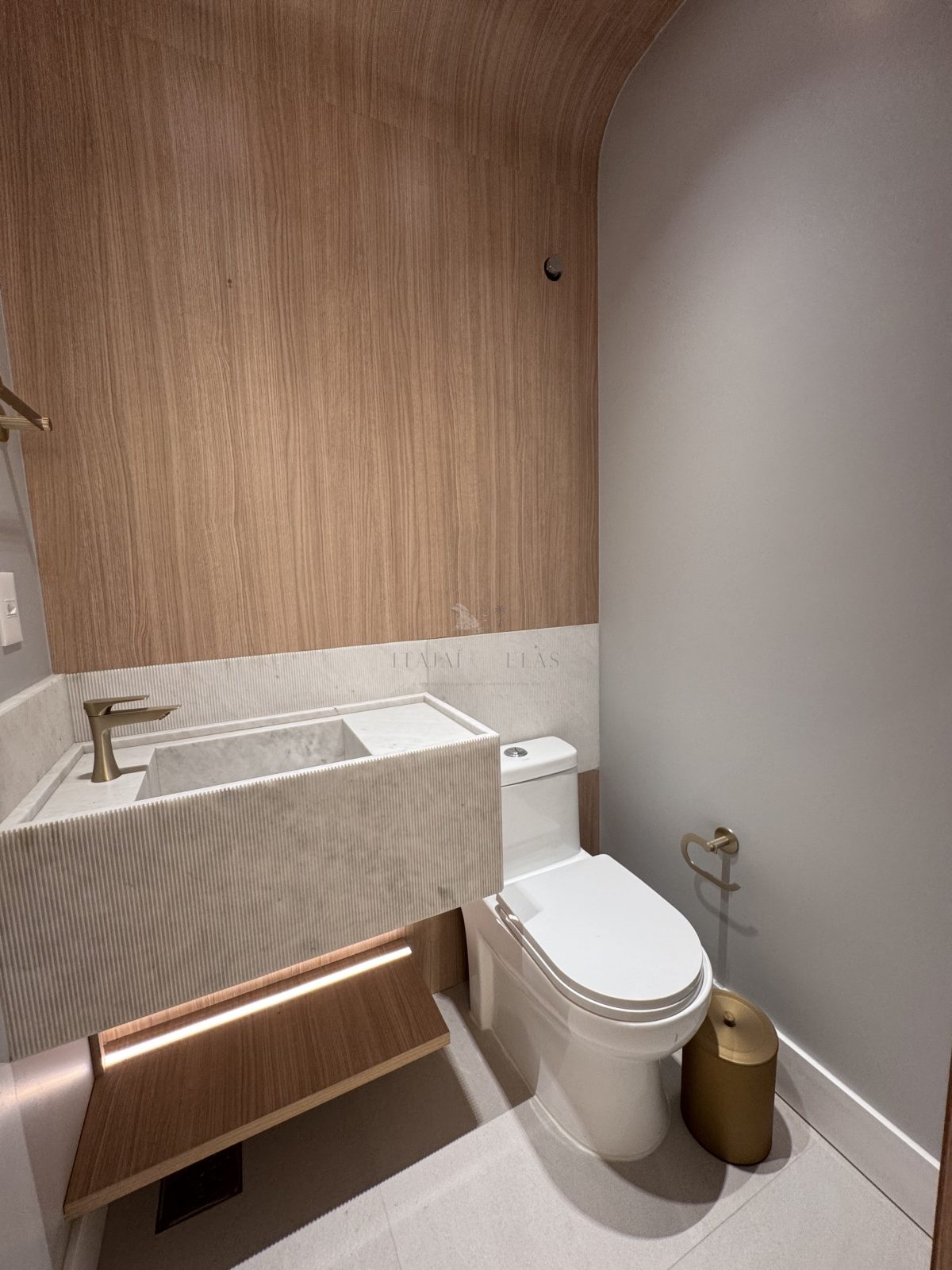 Apartamento 3 suítes para Venda no bairro Praia Brava de Itajaí em Itajaí