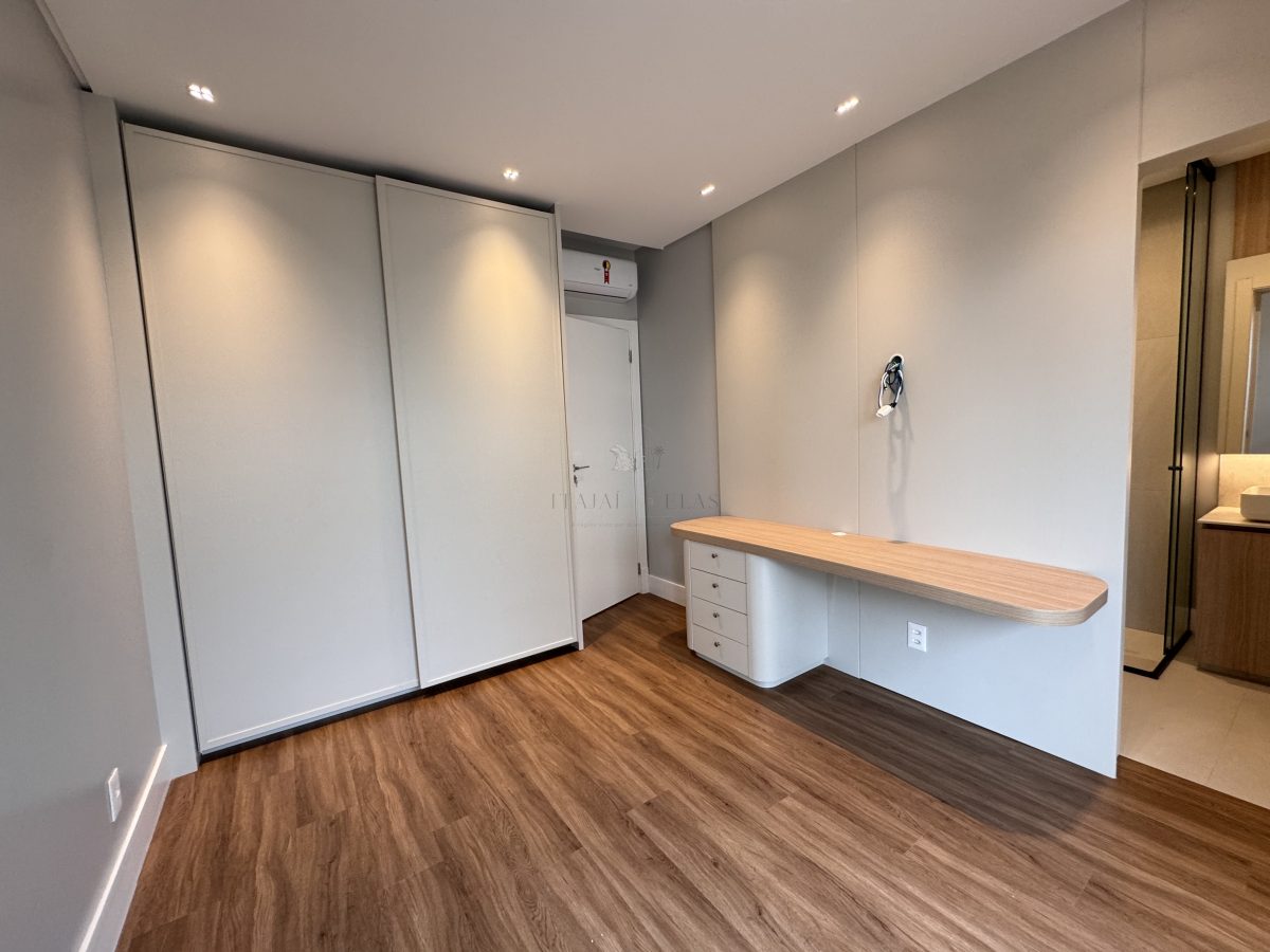 Apartamento 3 suítes para Venda no bairro Praia Brava de Itajaí em Itajaí