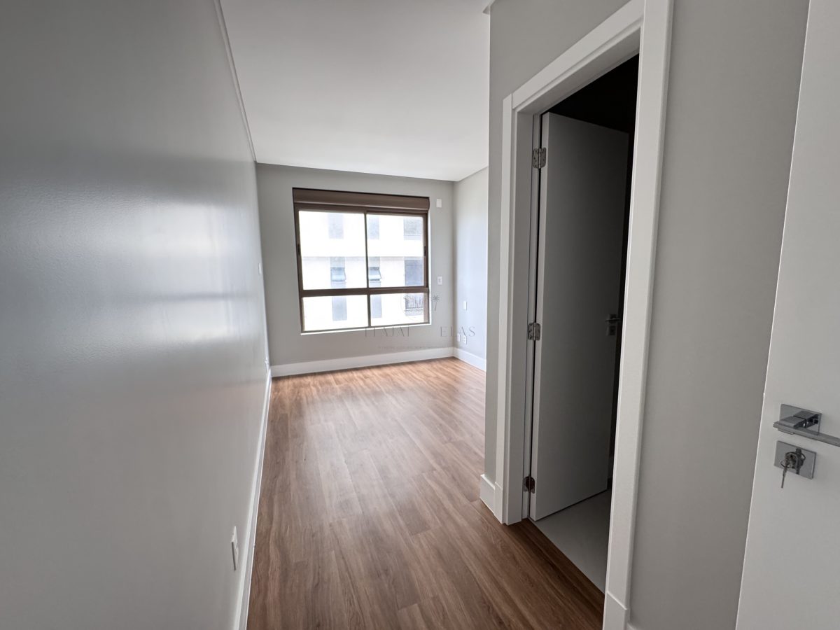 Apartamento 3 suítes para Venda no bairro Praia Brava de Itajaí em Itajaí