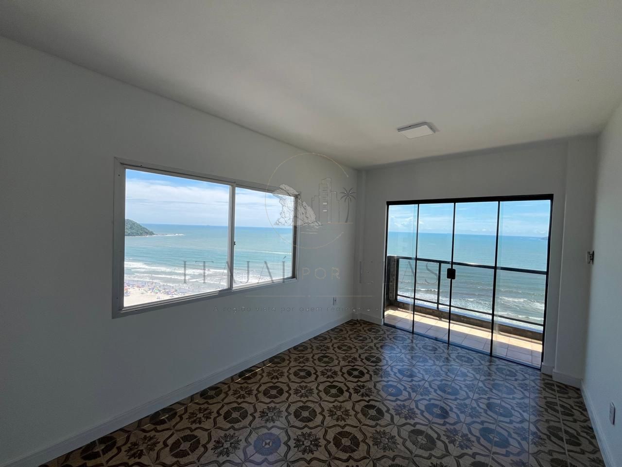 Apartamento frente mar 3 suítes para Venda em Balneário Camboriú