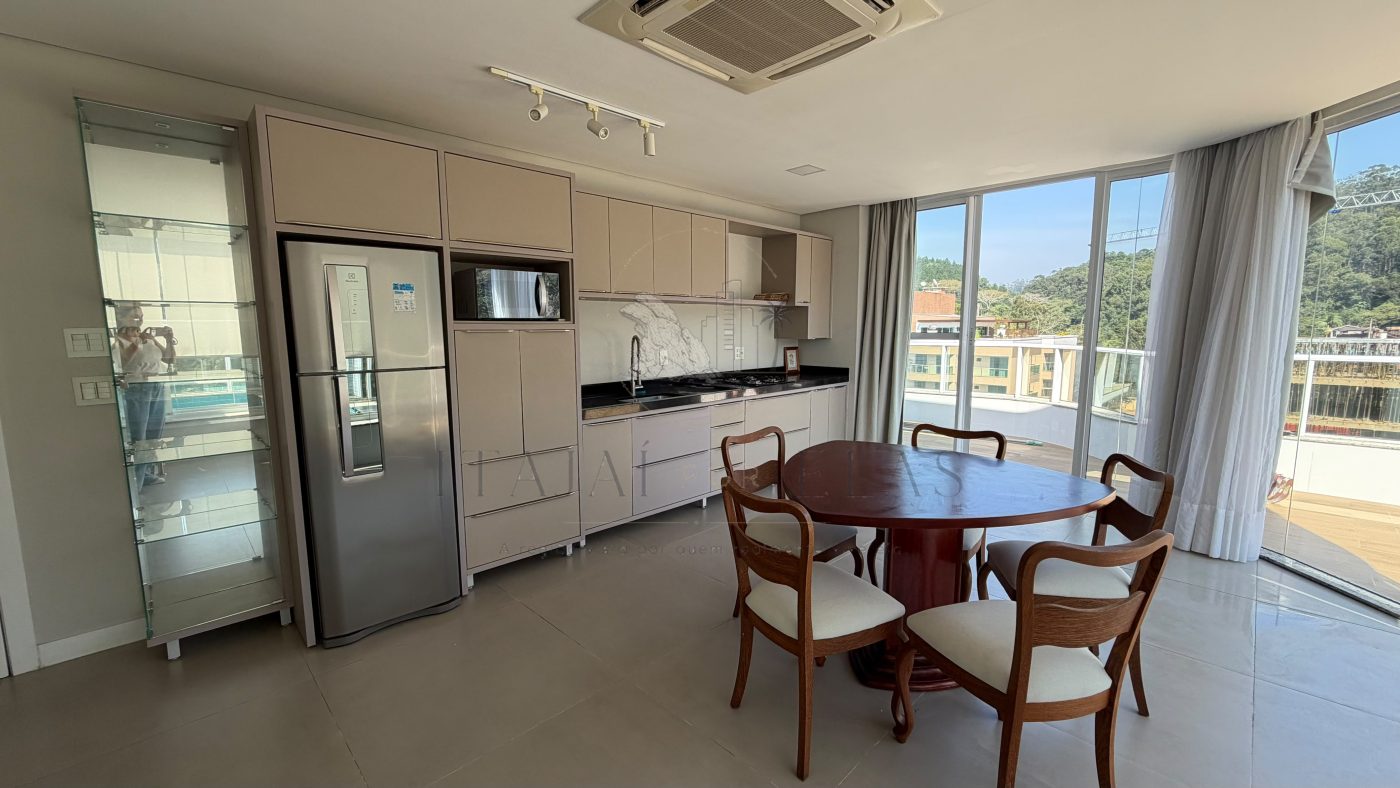 Apartamento 3 suítes para Venda no bairro Cabeçudas em Itajaí